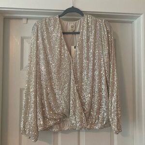 Good Hart Sequin V-Neck Top - Medium - NWT